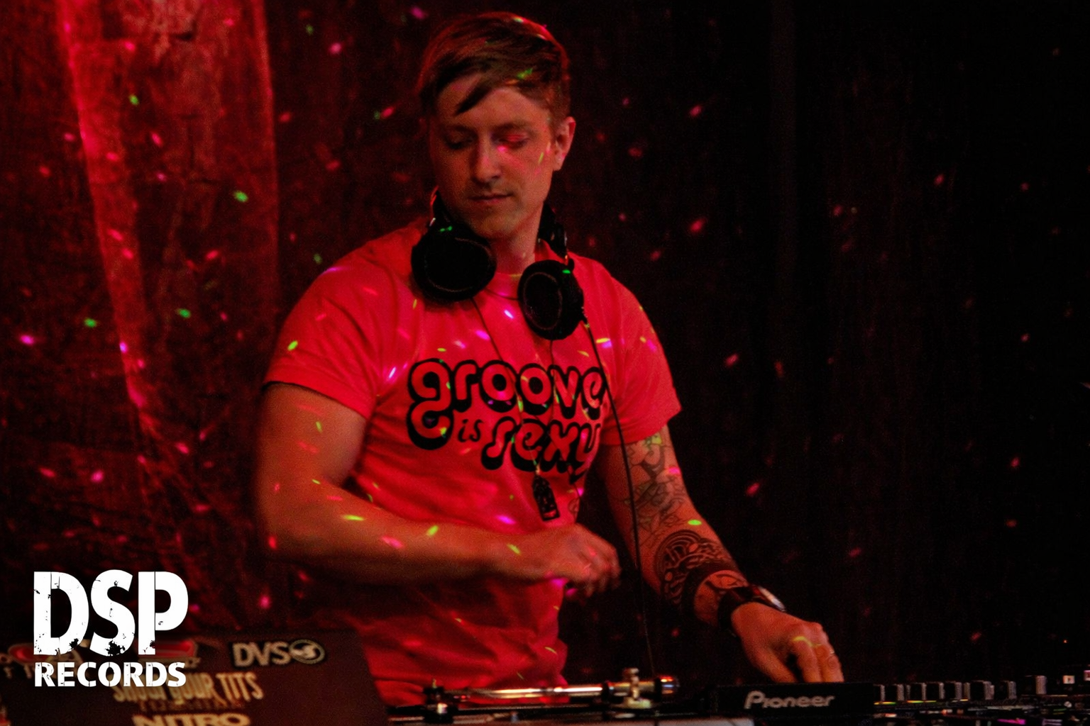 Defunk live at Liquid Night Club — headliner set 02