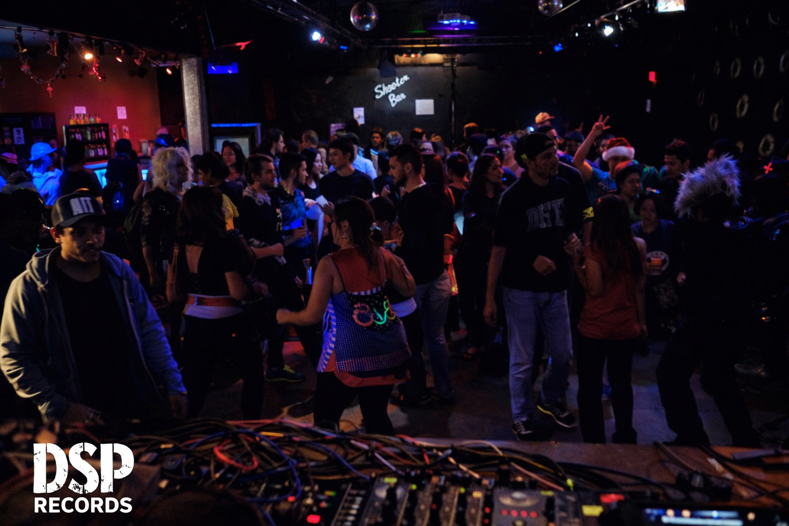 Defunk live in Medicine Hat — dancefloor